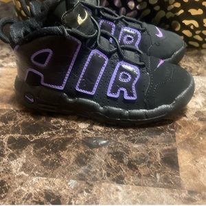 Brand new Nike kids size 9C